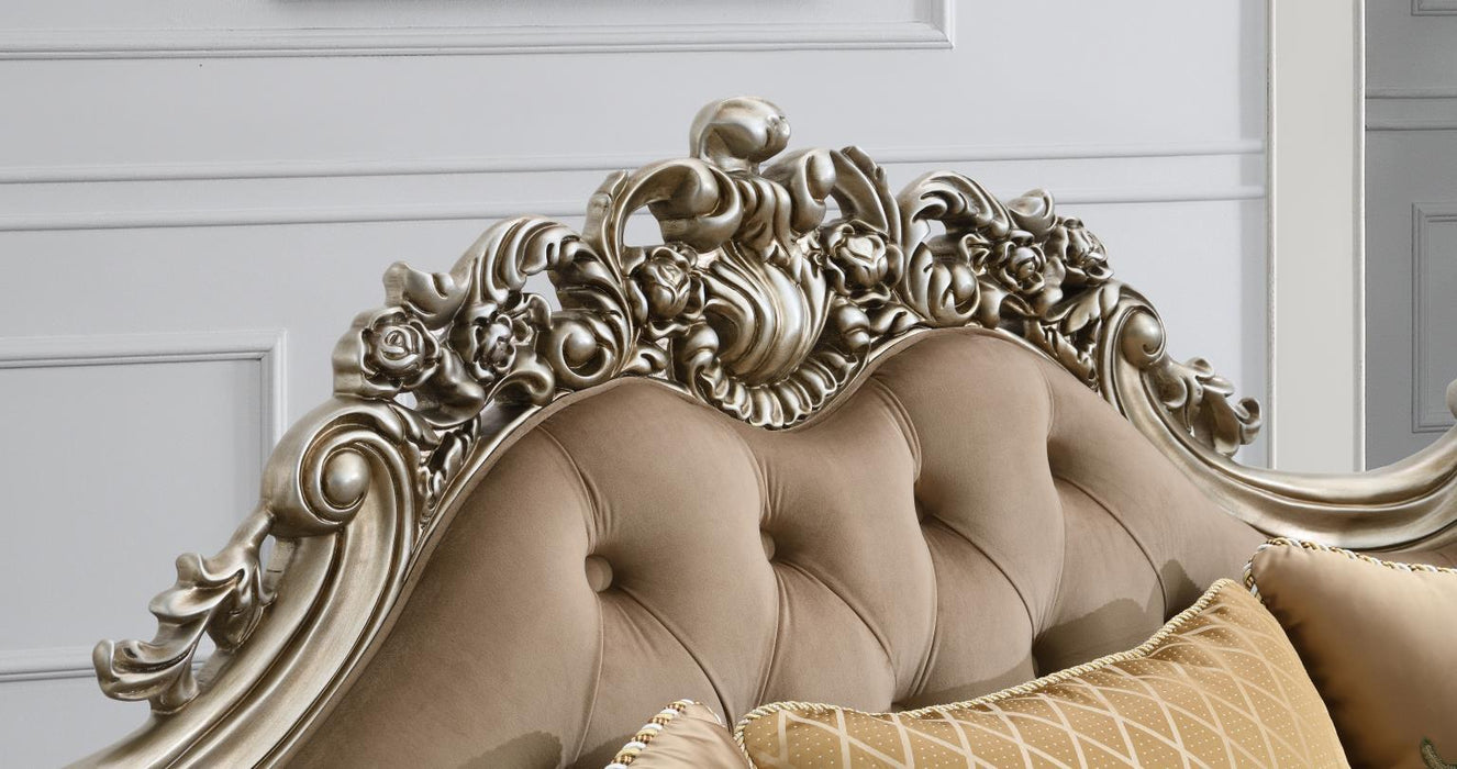 U197 - Traditional Sofa - Brown