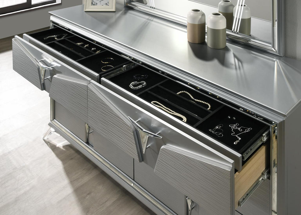 B024 - Chest - Olive Shimmer Silver