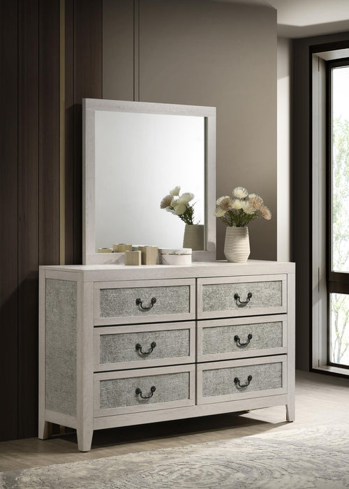 B505 - Chest - Off White