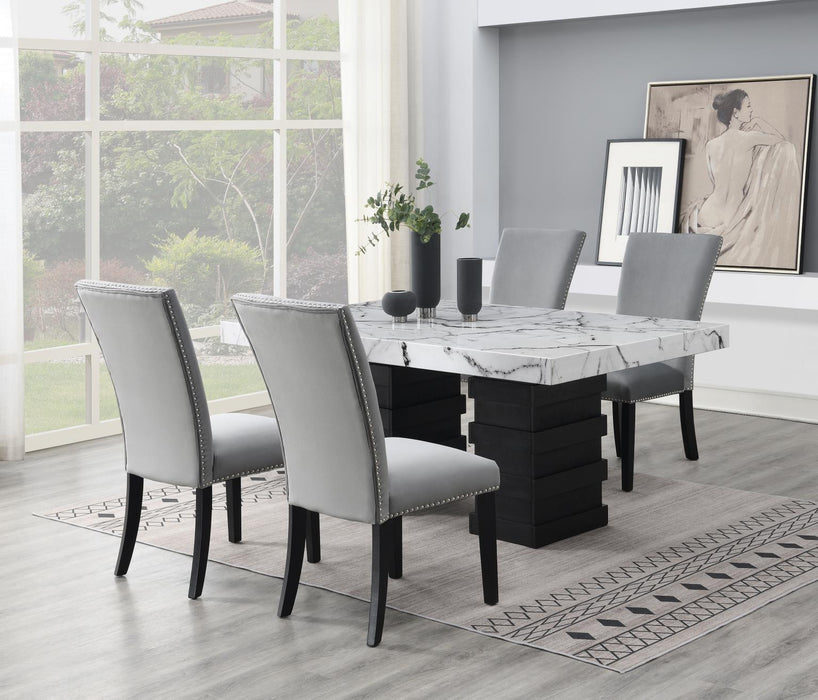 D139 - Dining Room Set