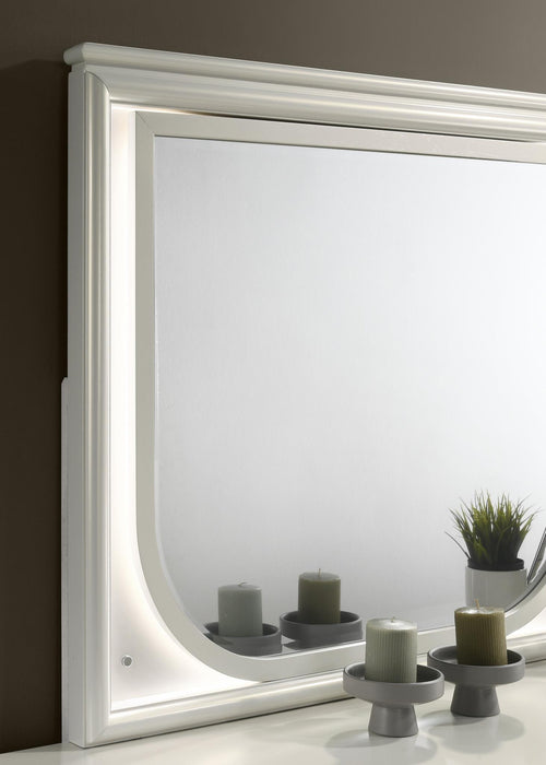 B025 - Mirror - White