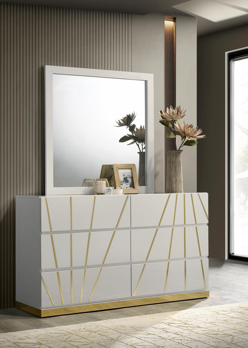 B205 - Dresser - White / Gold