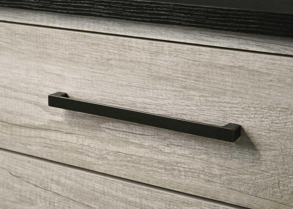 B263 - Dresser - Antique White