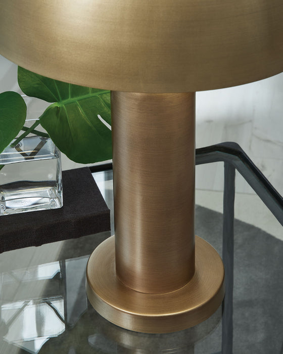 Wendfield - Metal Lamp - Stylish Home Furniture