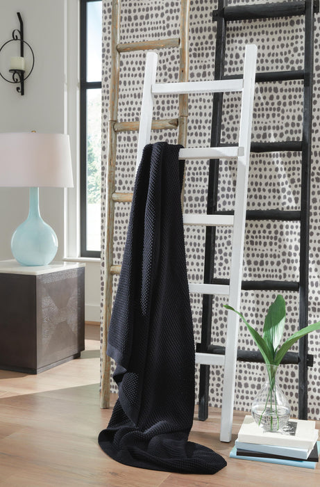 Gayelery - Throw - Stylish Home Furniture