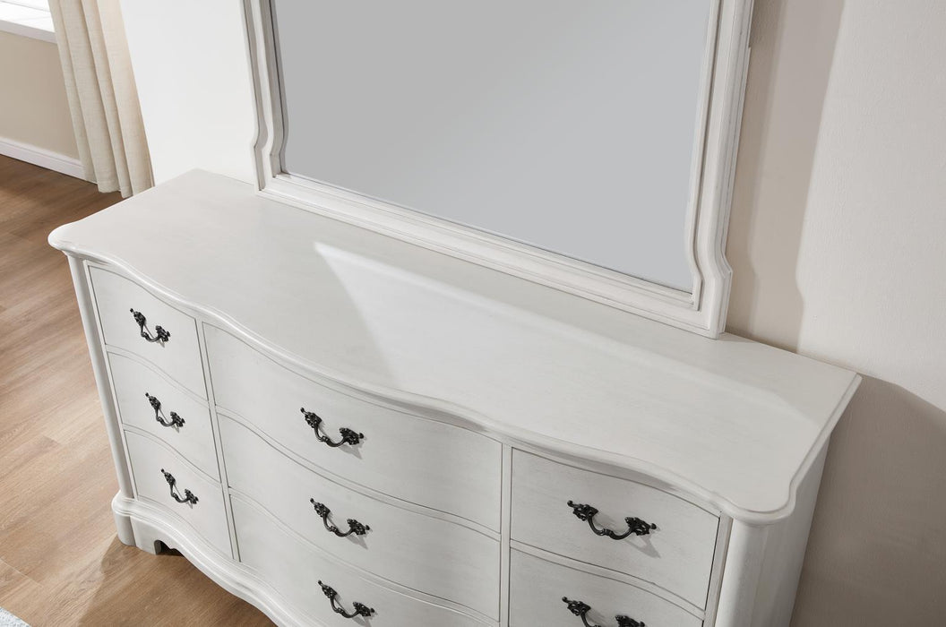 B072 - Dresser - Antique White