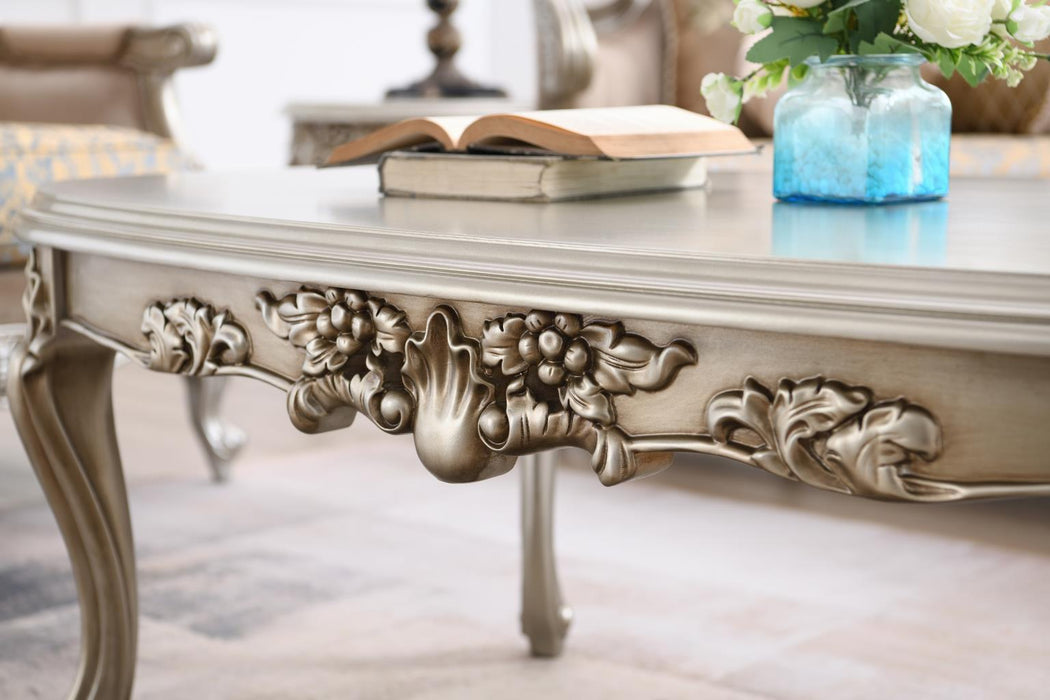 T197 - Traditional Table