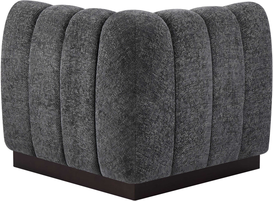 Quinn - Corner Chair