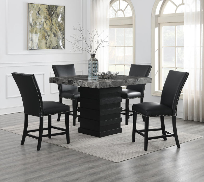 D136 - Dining Room Set With 4 Leather Chairs