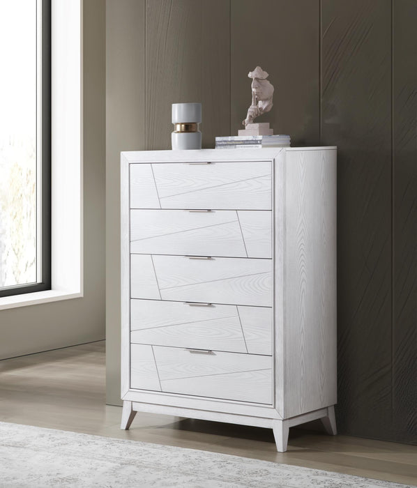 B242 - Chest - Antique White