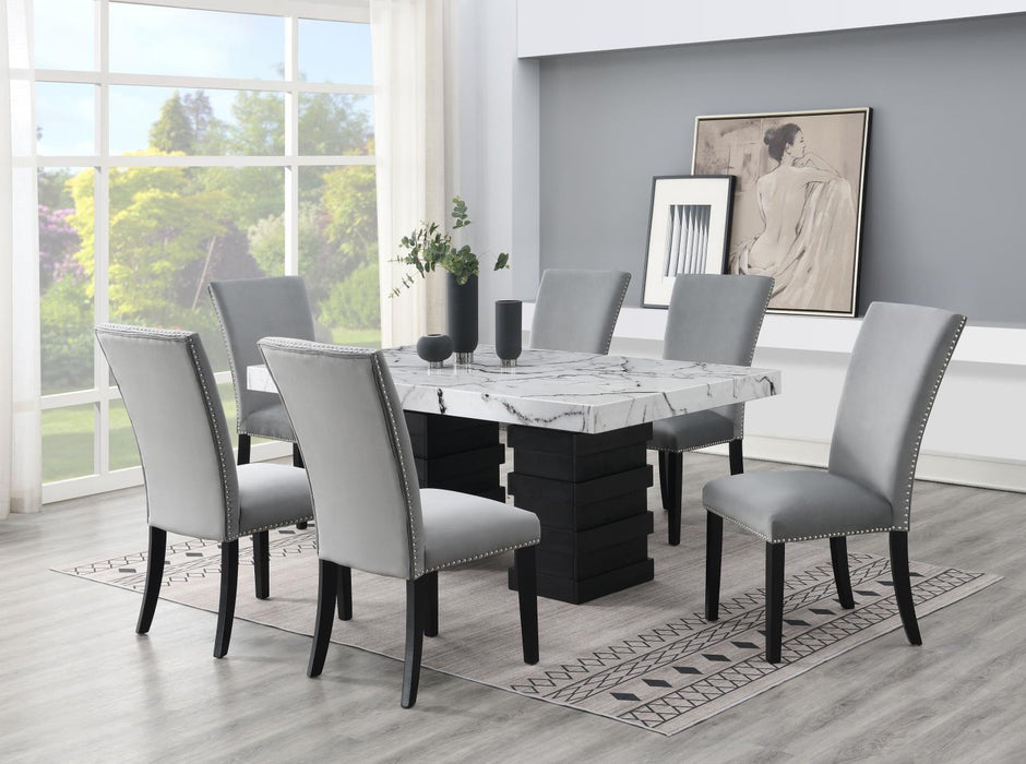 D139 - Dining Room Set