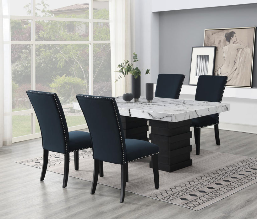 D139 - Dining Room Set
