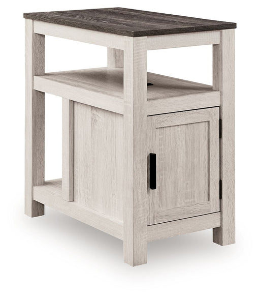 Fendenmore - Chair Side End Table
