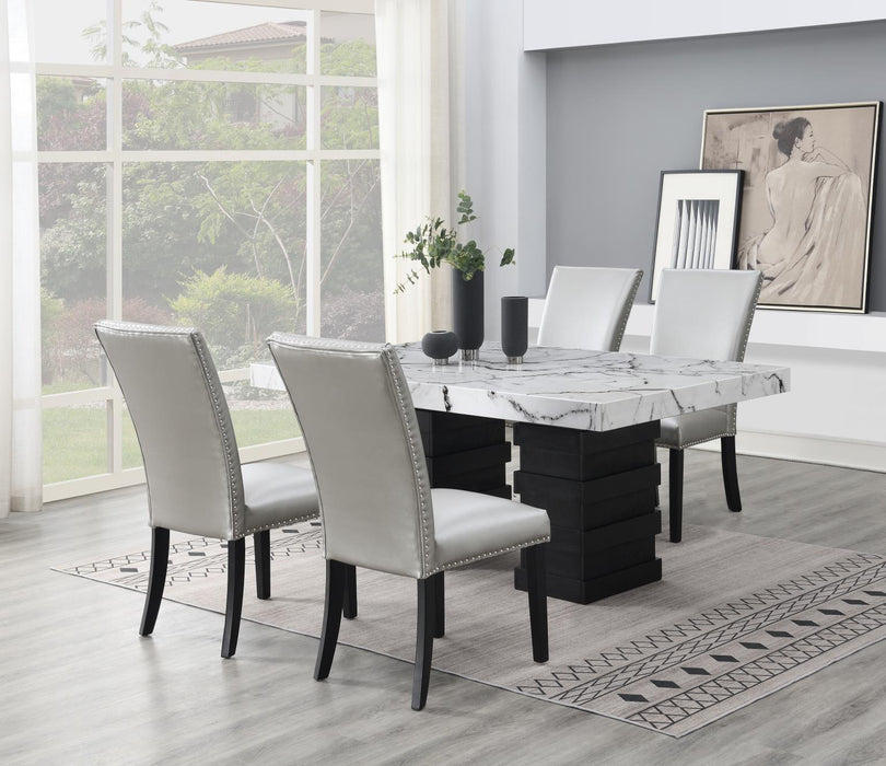 D139 - Dining Room Set