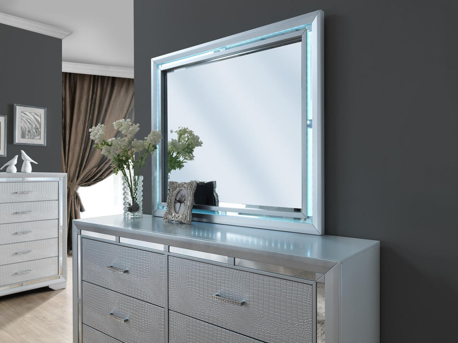 B227 - Dresser - Silver