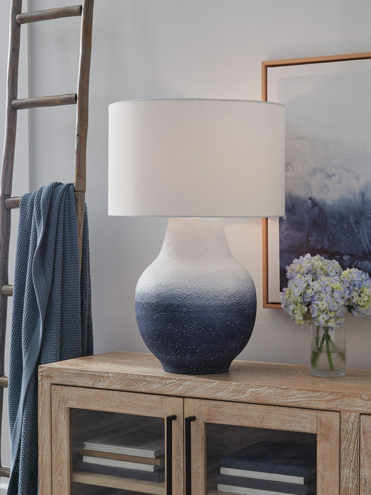 Dashland - Metal Table Lamp - White / Navy - Stylish Home Furniture