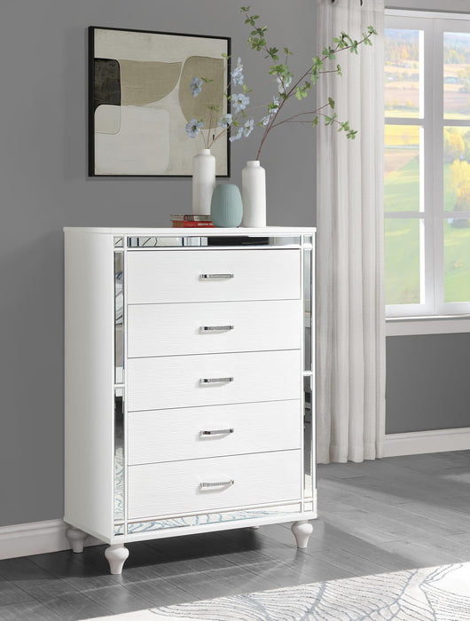 B224 - Chest - Gloss